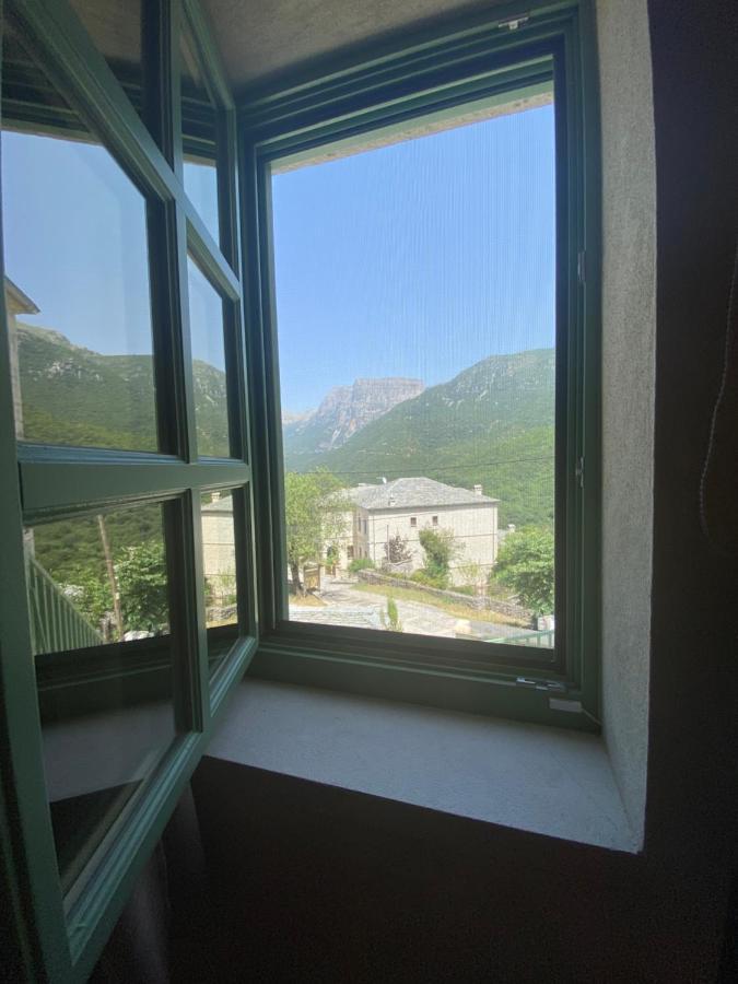 Apartamento Aristi Boutique Stonehouse With Attic Exterior foto