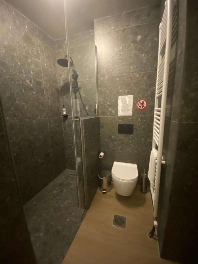 Apartamento Aristi Boutique Stonehouse With Attic Exterior foto